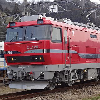 名古屋鉄道、新型電気機関車EL120形の撮影会を実施 - 旧型車との並び撮影も