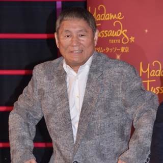 フジ山崎夕貴アナ、たけしの前で全力"コマネチ!" 本人「笑わせるね」と絶賛