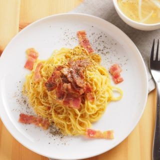 インスタントラーメンでつくる簡単カルボナーラ