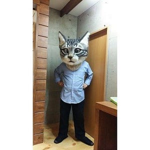 東京都美術館で、"リアル猫ヘッド"を体験できる展覧会開催