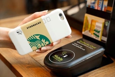 Iphoneケース型のスタバカード Starbucks Touch The Cup 発売 マイナビニュース