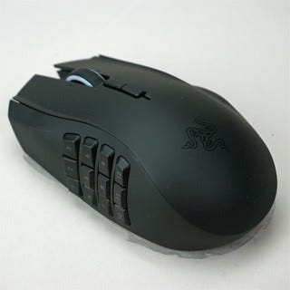 Razer Naga Epic CHROMA」を試す - 19個のボタンを備えたマウス