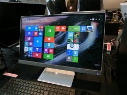 日本HP、すっきりデザインの22型/23型フルHD液晶ディスプレイ | マイ