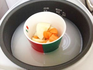 炊飯器でごはんとおかずを同時に作る方法 - 時短＆節約テク