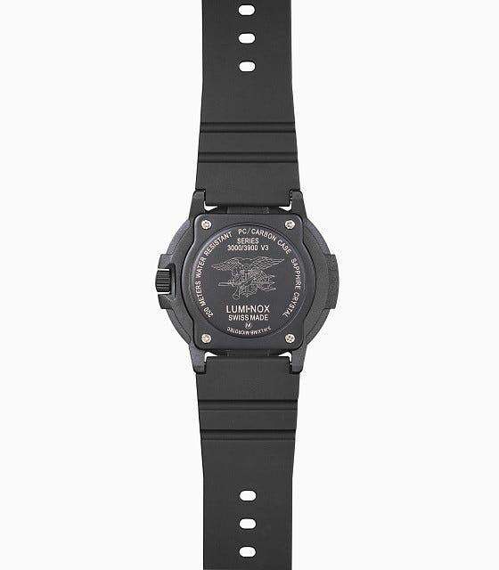 上質で快適 X-QUALITY 【美品】Luminox 3001 XQ ルミノックス ルミノックス 箱付 腕時計(アナログ) ナイロンベルトおまけ  メンズ
