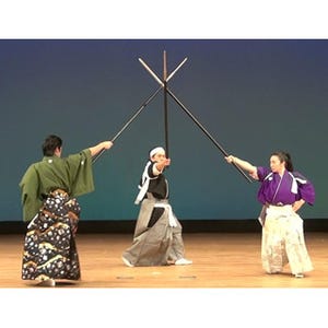 外国人に人気の日本の観光スポット--圏外から急浮上の"サムライ剣舞"とは!?