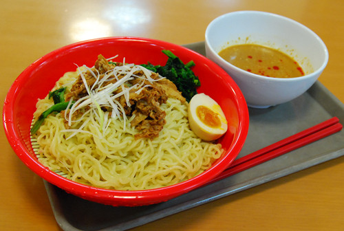 スガキヤがまた本気を見せた プレミアム肉盛ざるラーメン は贅沢な一品 マイナビニュース