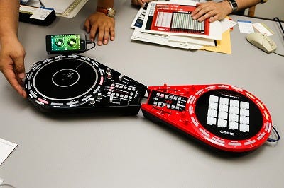 電子楽器? DJ機器? カシオが提案する新たな楽器「トラックフォーマー