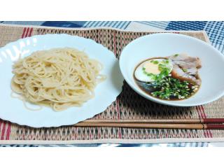 重曹を入れたお湯でパスタをゆでると、なんとパスタが○○になる!