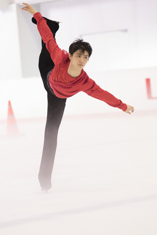 フィギュア・羽生結弦&浅田真央が新CMで自らにエール! - 「負けんな!! 」