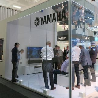 ヤマハのDolby Atmos対応サウンドバー「YSP-5600SW」 - 1本で天井からも音が降ってくる、その7.1.2chサウンドをIFA2015で体験