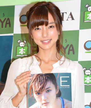 真野恵里菜、減量してセクシーさに自信「体の曲線が今までと違う」