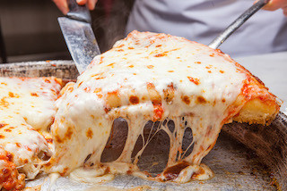 東京都渋谷区に、老舗ピッツェリア「SPONTINI」が2店舗同時期にオープン