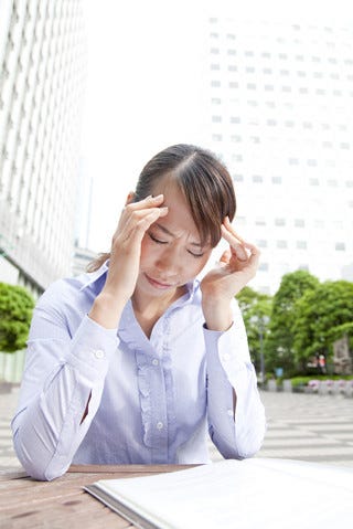 朝起きたら目が開かない 原因はドライアイかも マイナビニュース