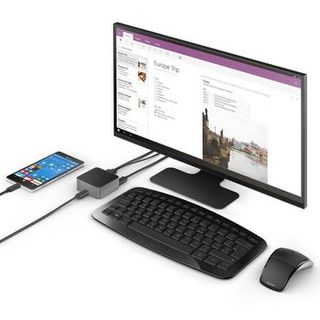 Windows 10 MobileのContinuum、スマホがPC本体になる時代はすぐそこに - 阿久津良和のWindows Weekly Report