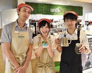 東京都・原宿の"BROOK'S green cafe"には、心と体をきれいにする緑があった
