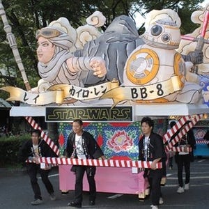 関東初上陸の"スター･ウォーズねぶた"に歓声! 川崎駅前で仮装パレード開催