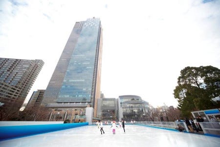 東京都 東京ミッドタウンに都内最大級の屋外スケートリンク 夜も滑走可 マイナビニュース