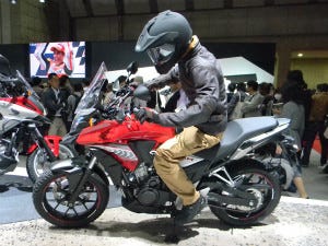 東京モーターショー15 ホンダのバイク Nc750x 400x 世界初公開 マイナビニュース