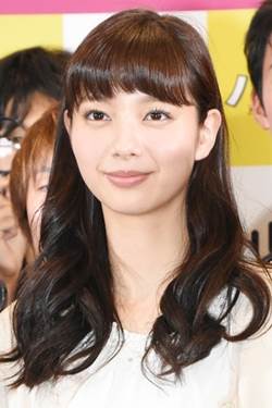 新川優愛にオファーが殺到している理由とは モデル系女優の中で際立つ表現力と美貌 マイナビニュース