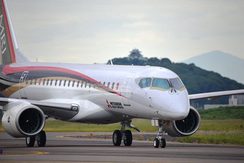 三菱航空機 Mrj初飛行の動画公開 離陸から着陸まで マイナビニュース