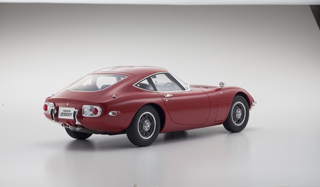 憧れの名車「トヨタ2000GT」、京商熟練工の手で妥協なしの本格派ミニカーに | マイナビニュース