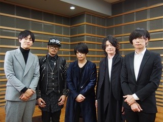 松坂桃李、主演ドラマOP曲の[Alexandros]と対談「歌詞も本当にドンピシャ」