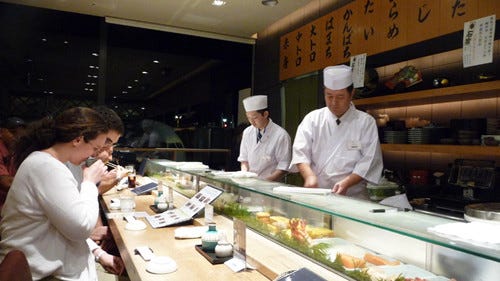 成田 羽田空港に人気集中 世界の人が選ぶ日本の空港レストランランキング マイナビニュース