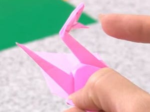 初めてでもOK! 折り紙で「口が開く」折り鶴を作る方法【動画アリ】