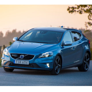 ボルボ「V40 D4 R-DESIGN」を発売 - スポーツディーゼル搭載した特別限定車