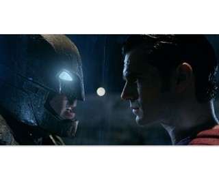 スーパーマンが悪に染まる!『バットマン vs スーパーマン』衝撃の新予告公開