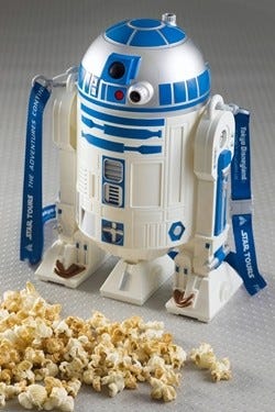 ディズニーランド スター ウォーズ R2 D2のポップコーンバケット明日発売 マイナビニュース