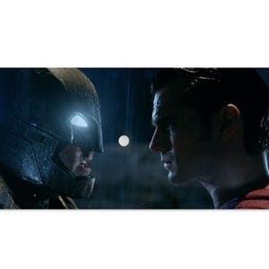 『バットマン vs スーパーマン』バトルシーン公開!「人間の力を思い知れ」