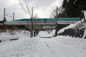 北海道新幹線H5系、日中の青函トンネル走行! 「地上設備最終切替」事前確認