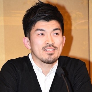 芥川賞･滝口悠生氏、受賞会見で故郷･埼玉への思い聞かれるも「ないですね」