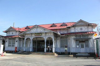 南海本線浜寺公園駅、明治の現役駅舎1/27引退! 高架化に向け仮駅舎へ切替え