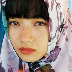 小松菜奈、初写真集で"トルコ美少女"に変身! 20歳記念作で「貴重な経験」