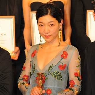 安藤サクラ、『百円の恋』で最優秀主演女優賞「心臓が出てきちゃいそう」