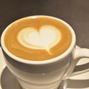 京都の人気コーヒー店が東京初進出 - 24時間営業の"眠らないカフェ"とは?