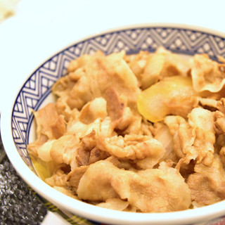 吉野家の「豚丼」が5年ぶりに復活 - 懐かしの"あの味"がまた食べられるぞ!