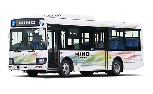 日野自動車 中型路線バスをモデルチェンジ 日野レインボー として発売 マイナビニュース