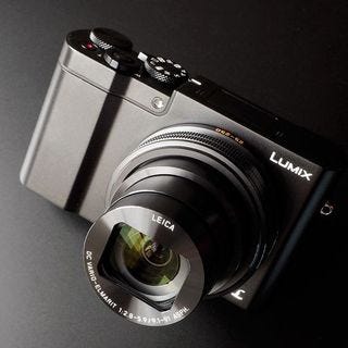 パナソニック「LUMIX TX1」、明るい10倍ズームに1型センサーの優等生