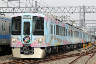 西武鉄道4000系を改造、観光電車「52席の至福」車両番号も"52"!? 写真52枚