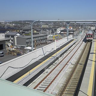 近鉄名古屋線川原町駅「萬古焼の郷」副駅名導入 - 5/7から上下線とも高架化