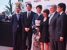 綾瀬はるか主演 精霊の守り人 を世界へ 高島礼子がレッドカーペットに登場 国際映像見本市 Miptv 前編 1 マイナビニュース