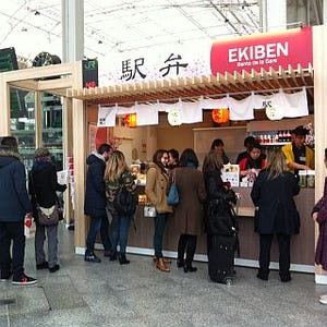 JR東日本・NRE、パリの駅弁売店「EKIBEN」好評につき出店期間を26日間延長