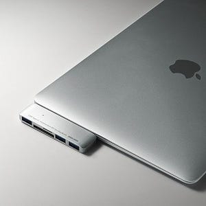 サンワダイレクト、MacBookのUSB Type-Cを拡張するカードリーダーUSBハブ