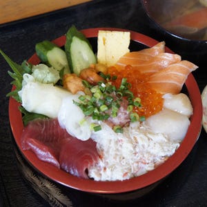 絶品海鮮丼は常に大盛り! 札幌市場の朝食店「丼兵衛」
