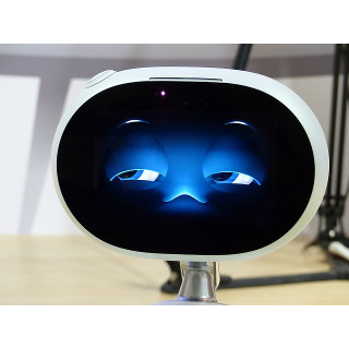 COMPUTEX TAIPEI 2016 - ASUS初のロボット「Zenbo」をブースで見てきたぞ! 写真と動画で各部を紹介