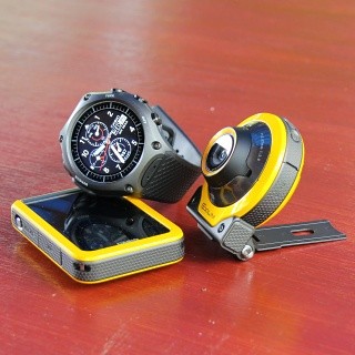 アウトドアで使い倒す - カシオの「Smart Outdoor Watch」と「Outdoor Recorder EXILIM」